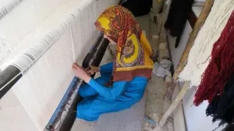حتی یک ریال هم به بافندگان فرش اختصاص  داده نشد + فرش دستباف قسطی عرضه شود