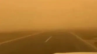 توفان ریزگردها در جاده بغداد به موصل عراق