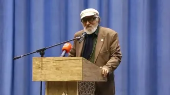 داریوش ارجمند در مراسم رونمایی از مستند پرواز در مه: ذره‌ای خودخواهی ‌‌و منیت در شهید رئیسی ندیدم با اینکه تحصیل کرده، جامع الشرایط و آیت‌الله بود + فیلم