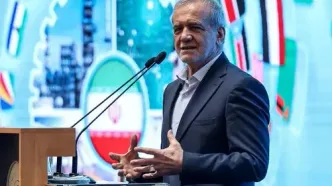 تذکر رئیس جمهور به محافظش حین نزدیک شدن یک جوان برای گرفتن عکس یادگاری + فیلم