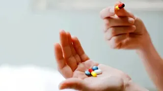 پوسته شدن لب‌ها نشانه کمبود این ویتامین است