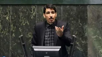 حرف‌های جنجالی مالک شریعتی در مجلس: شمخانی و فرزندان او به ثروت‌اندوزی با کاسبی تحریم متهم هستند/ ویدئو
