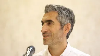 ویدیو| پرده‌برداری عادل از معرفت مجتبی جباری؛ یک جمله قشنگی گفتی!/ واکنش سرمربی سابق استقلال به تمجید گزارشگر محبوب