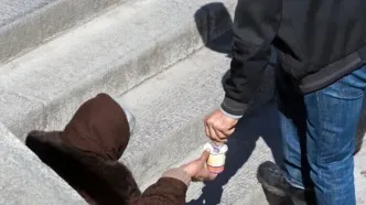 دستگیری گدا با ۶۹میلیون تومان پول نقد