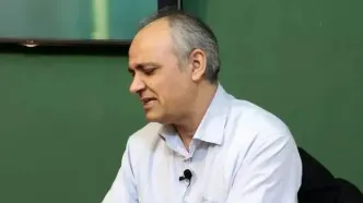 احمد زیدآبادی: ترامپ واقعاً دردسرساز است؛ نه راه‌حل جادویی برای درمان او وجود دارد و نه می‌توان او را نادیده گرفت
