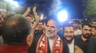 ببینید | حضور امام جمعه سلماس در جشن قهرمانی تراکتور