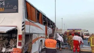 انحراف اتوبوس حامل دانش‌آموزان در جاده قزوین