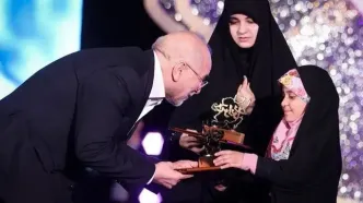 تجلیل رئیس مجلس از دختران شهدای مقاومت