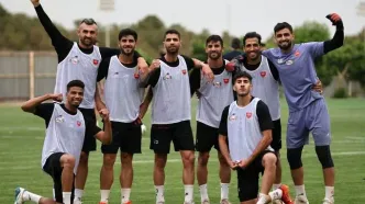 آقای گل پرسپولیس دروازه‌بان شد