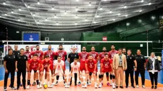 فولاد برد و به عنوان صدرنشین صعود کرد