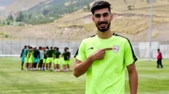 چهارمین خرید پرسپولیس رونمایی شد / رضا شکاری سرخ پوش شد