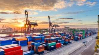 واردات خودرو و تلفن همراه مشمول ضمانت‌نامه بانکی در گمرک شد