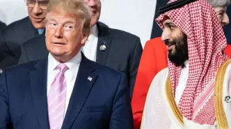ببینید | پذیرایی با رقص و آواز عربی از ترامپ در ضیافت شام بن سلمان