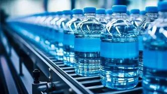 افزایش عجیب قیمت آب معدنی؛ یک لیتر آب معدنی چند برابر قیمت بنزین شد