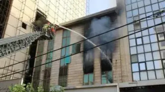 حریق در دفتر اسناد خیابان ستارخان تهران/ عکس