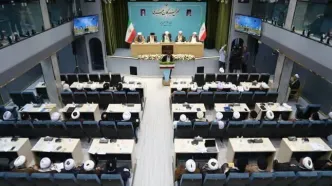 سومین اجلاس دوره ششم مجلس خبرگان رهبری آغاز شد/ کدامیک از مقامات دولتی در این اجلاسیه سخنرانی می‌کنند؟