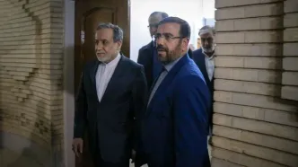 وزیر امور خارجه کشور وارد شیراز شد