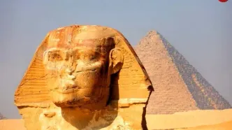 مشهورترین مجسمه مصر باستان شبیه کیست؟