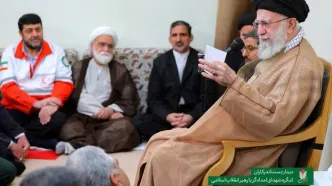 تصاویر دیدار اعضای ستاد برگزاری همایش ملّی بزرگداشت شهدای امدادگر با رهبر انقلاب