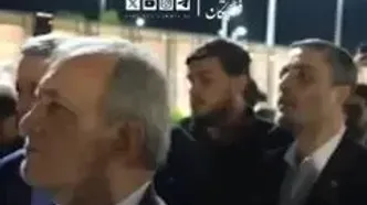 تذکر پزشکیان به محافظش در حرم امام رضا(ع)