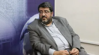 ببینید؛ حمله فواد ایزدی به رئیس ستاد کل نیروهای مسلح: نیروی نظامی ما نباید پیام صلح بفرستد