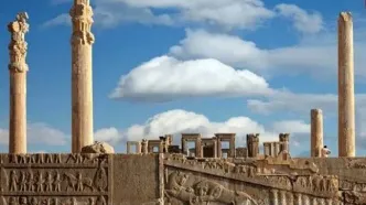 سفر در زمان؛ «کارگران تخت جمشید در حال دریافت دستمزدشان»؛ سال 1312