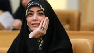 تفریحات ساده الهام چرخنده برای پسر کوچکش ارسطو در شهربازی/ ویدئو