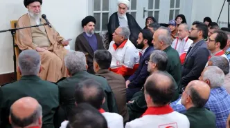 رهبر انقلاب: امدادگران مظهر انسان‌دوستی و ایثار هستند