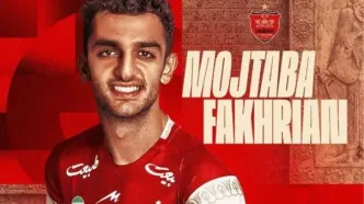 ببینید | لحظه عقد قرارداد مجتبی فخریان با پرسپولیس