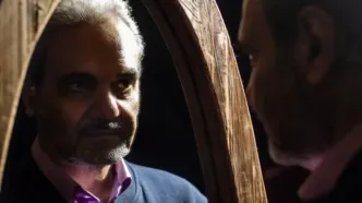 خیابانی: فقط یک لوگو را می‌بوسم و از ایران نمی‌روم