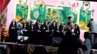 ویدیویی عجیب از حمله یک جوان به مجری یک برنامه در نجف آباد/فیلم
