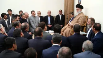 با حوصله سخنان حتی تند مردم را گوش کنید/ برخی سعی کردند ثابت کنند که فساد در جمهوری اسلامی به قول خودشان سیستمی است در حالی که چنین چیزی دروغ است/ مبارزه با فساد از وظایف قطعی مدیران ارشد است