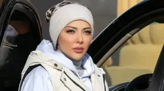 لباس عجیب و غریب لیلا اوتادی در جشنواره / ترکیب گل و آناناس روی لباس میلیونی !