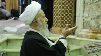ببینید | حضور آیت‌الله مکارم شیرازی در مسجد جمکران