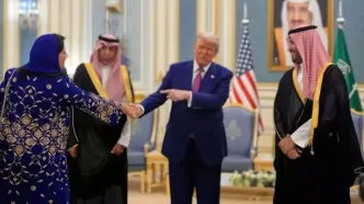 دست‌دادن دیپلمات‌های زن عربستان با ترامپ از دوربین رسانه ها +عکس