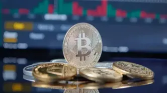 بیت کوین بالای ۹۴ هزار دلار معلق باقی ماند