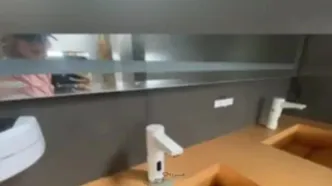 ویدئوی وایرال شده بلاگر آلمانی از یک سرویس بهداشتی بین راهی در نجف آباد اصفهان