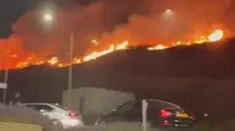 آتش‌سوزی گسترده در شهرک صهیونیست‌نشین «دیر حنا» در منطقه الجلیل واقع در شمال فلسطین اشغالی + فیلم