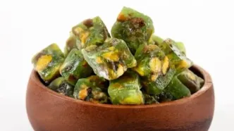 دستور پخت لوکوم پسته‌ ای خانگی؛ پذیرایی شیک برای عید نوروز
