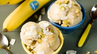 طرز تهیه ۵ مدل بستنی با موز بدون شکر و ثعلب