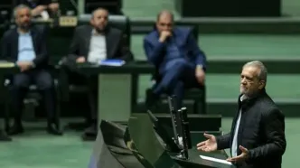 پزشکیان: خداوند توان و قدرت به ما بدهد که سربلند بتوانیم مسیر شهدای خدمت را  ادامه بدهیم/ خدا ما را  شرمنده این عزیزان نکند