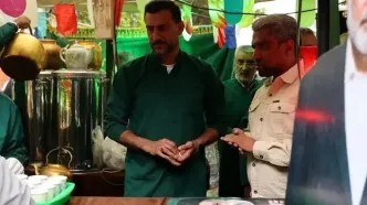 مربی استقلال در ایستگاه صلواتی  جشن امام رضا + عکس