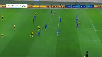 خلاصه بازی سپاهان 3 - استقلال 1