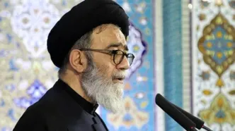 گفت‌وگوی منتشر‌نشده با امام جمعه شهید تبریز / نرده‌های نماز جمعه را برای نزدیکی به مردم برداشتیم