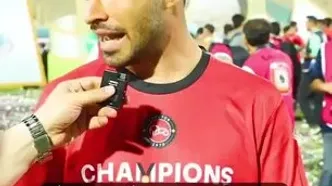 ببینید؛ شجاع خلیل‌زاده قهرمانی تراکتور را به کودکان غزه تقدیم کرد