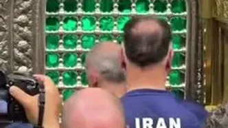 زیارت ضریح مبارک امام رضا (ع) توسط روبرتو پیاتزا، سرمربی تیم ملی والیبال