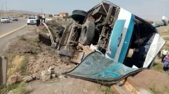 واژگونی اتوبوس مسافربری در خراسان رضوی ۱۹ زخمی بر جای گذاشت