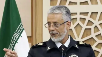دریادار سیاری: پوزه هر دشمنی را به خاک می‌مالیم