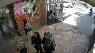سرقت خشن دستبند طلا از زن جوان در تهران + فیلم لحظه وقوع
