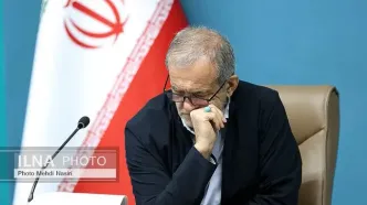 پزشکیان به دیدار مادر شهید رئیسی رفت